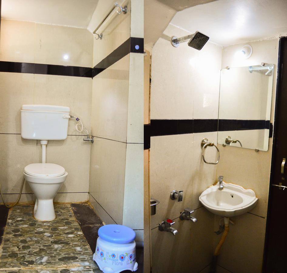 Hotel Shree Dwarkadhish Palace Ujjain Exteriör bild